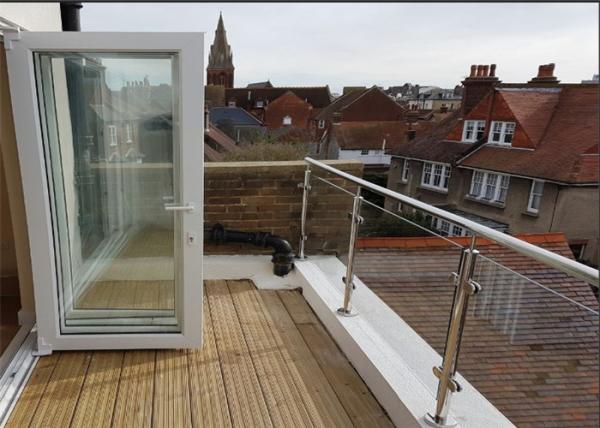 Tempered Glass Stainless Steel Glass Railing Floor - Mounted Brushed Treatment