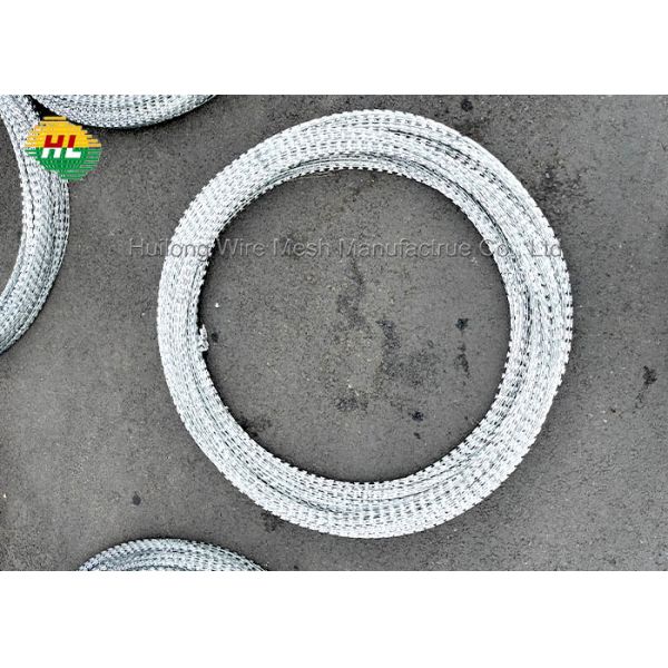 Egoza Hot Dipped Galvanized Steel Commercial Sturdy Fence Steel Iron Wire Concertina Barbed Razor Wire