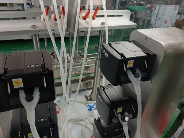 30～500mlバイアル用製薬充填機 - 自動、高効率、ピストンポンプによるカスタマイズ可能