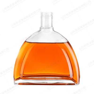 Garrafa de borracha Tipo de vedação Garrafa de vinho de vidro de 500 ml para Vodka Brandy Gin Spirit
