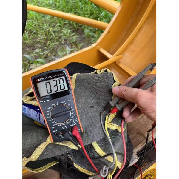 MC120B Guindaste de torre usado com 44 m de altura livre L46 mastro e 6 toneladas de carga FOB