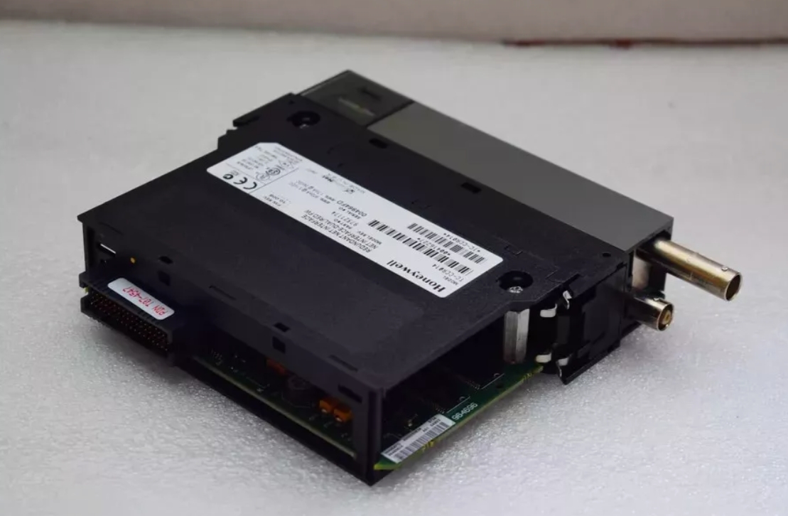 TC-CCR014 97321174 Модуль интерфейса Honeywell Redundant Net
