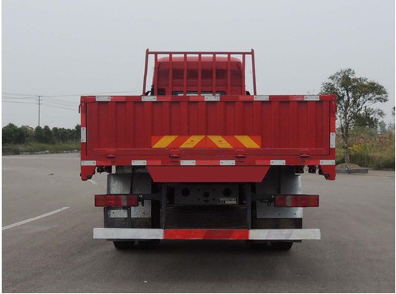 30T 50T Heavy Truck Vehicle Cargo Diesel Three Axle Truck 8×2