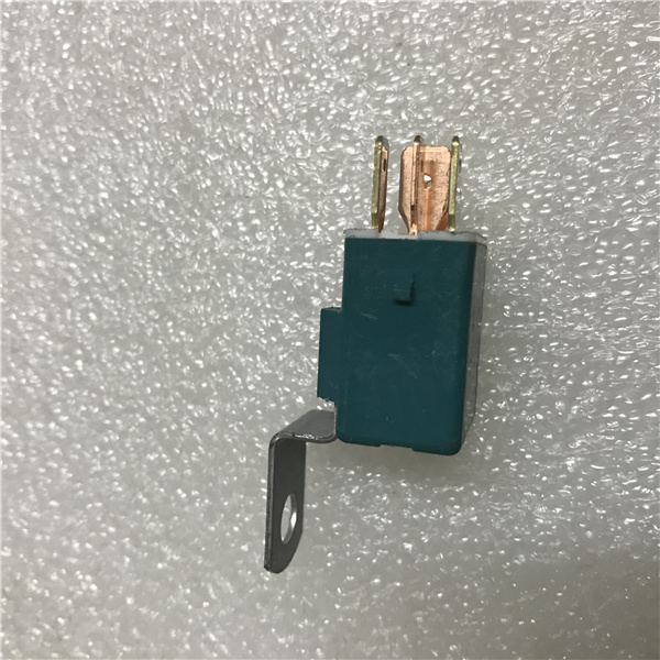 156700-1840 Isuzu Denso Air Conditioning Relay For Construction Machinery
