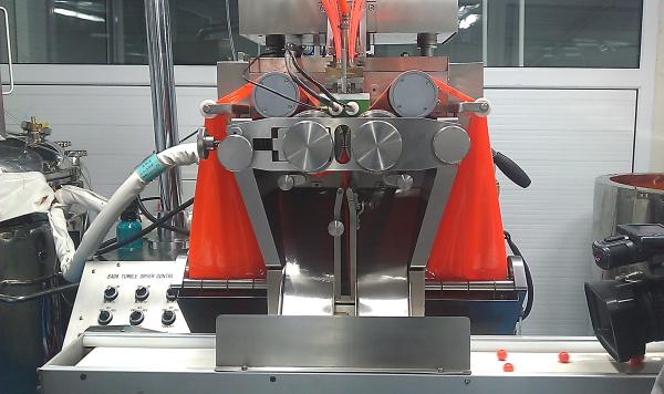 Plc Paintball Encapsulation Machine Halal Soft Capsule Oil And Paste Filling