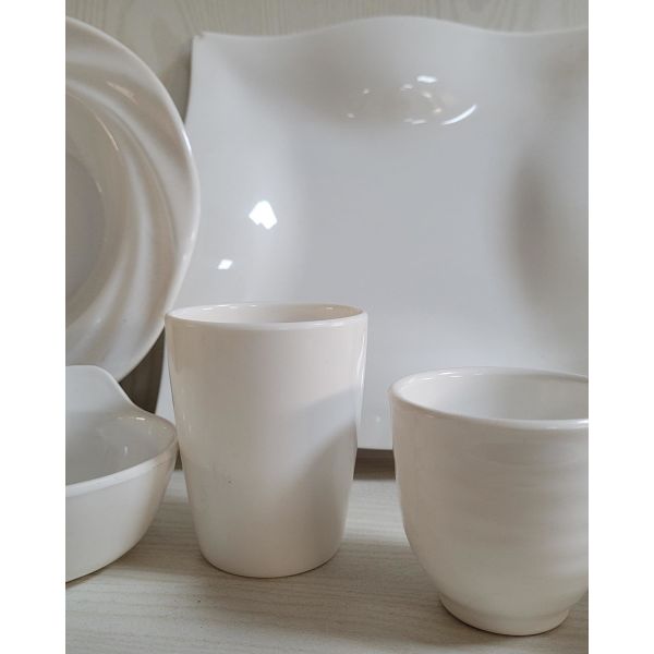 Melamine Glazing Powder LG110 LG220 For Tableware Shinning Melamine Powder Manufacturers