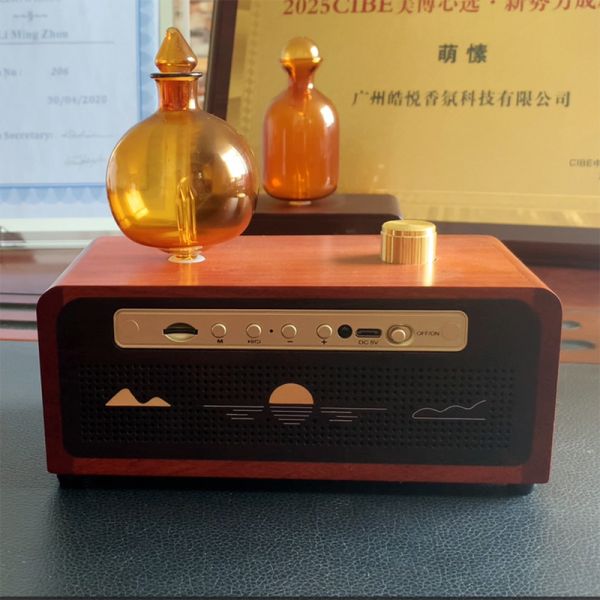 Wood Aroma Diffuser with Hand-polished Solid Wood Base, Cold-air Diffusion, and