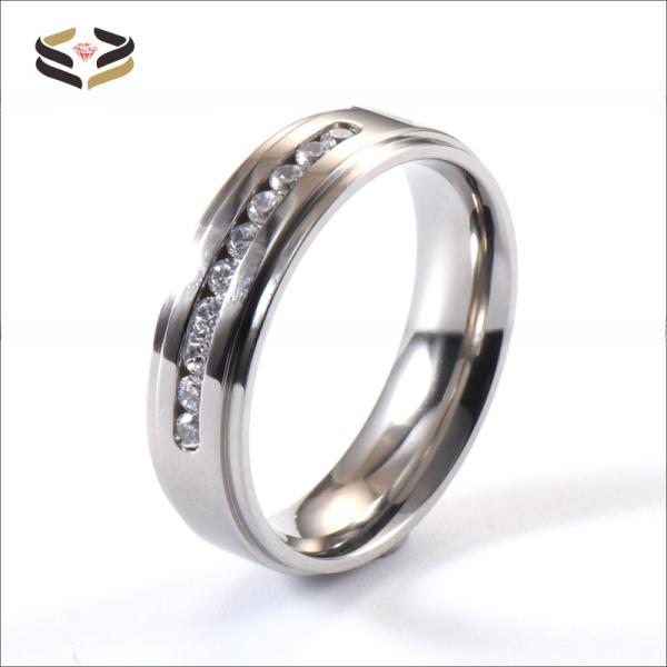 Main Stone Rhinestone Titanium Wedding Ring 6MM Silver CZ Stone Inlayed