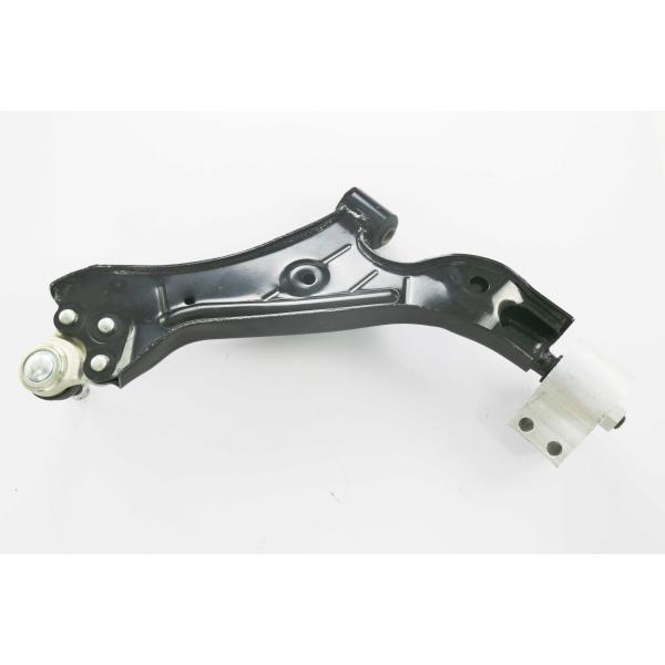 Para el Chevrolet Suspensión delantera inferior RH 45201-78J02/96819162