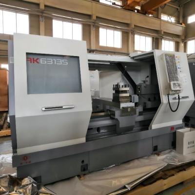 Torno do metal da elevada precisão do servo motor de máquina de gerencio do CNC CAK63135
