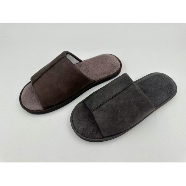 Pantoufles d'intérieur et d'extérieur pour hommes, à la mode, antidérapantes, pour l'hiver (OEM)