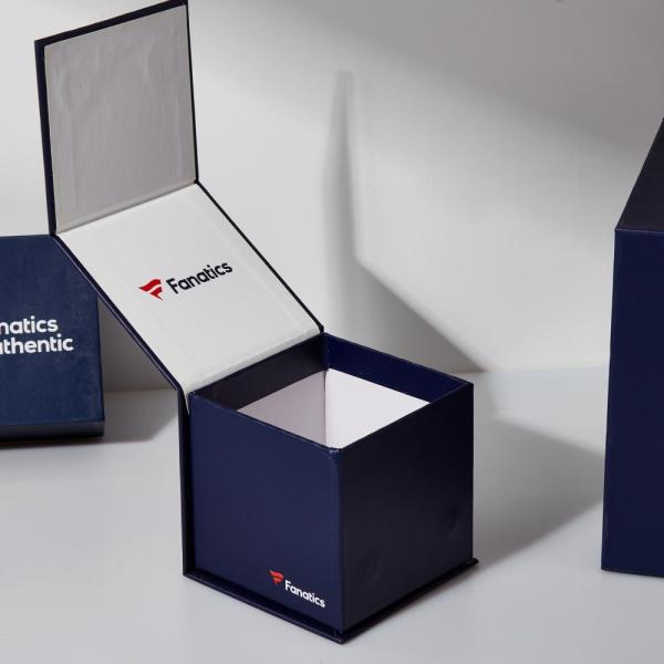 Custom Logo Luxury Paper Box Cardboard Clothing Packaging Gift Box With Magnet Lid Cover