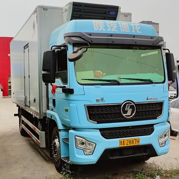 Transport Vehicle 245HP Support Customization Shacman L3000 4x2 Cargo Truck