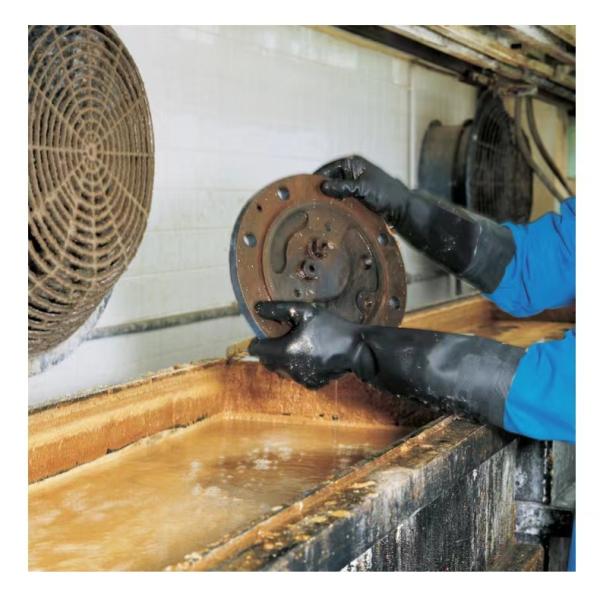 Heavy Duty Neoprene Chemical Gloves 13 Inches Industrial Neoprene Cut Resistant Gloves