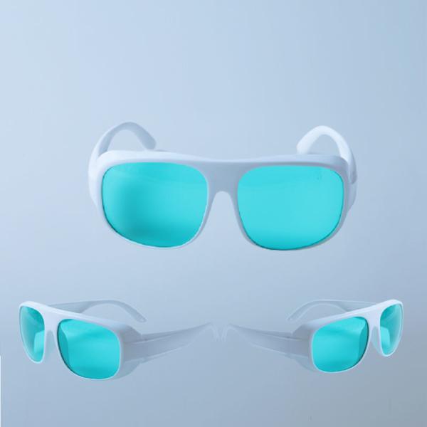 600-700nm High Transmittance Laser Safety Glasses For Laser Diode For Machine Cutting And Engraving