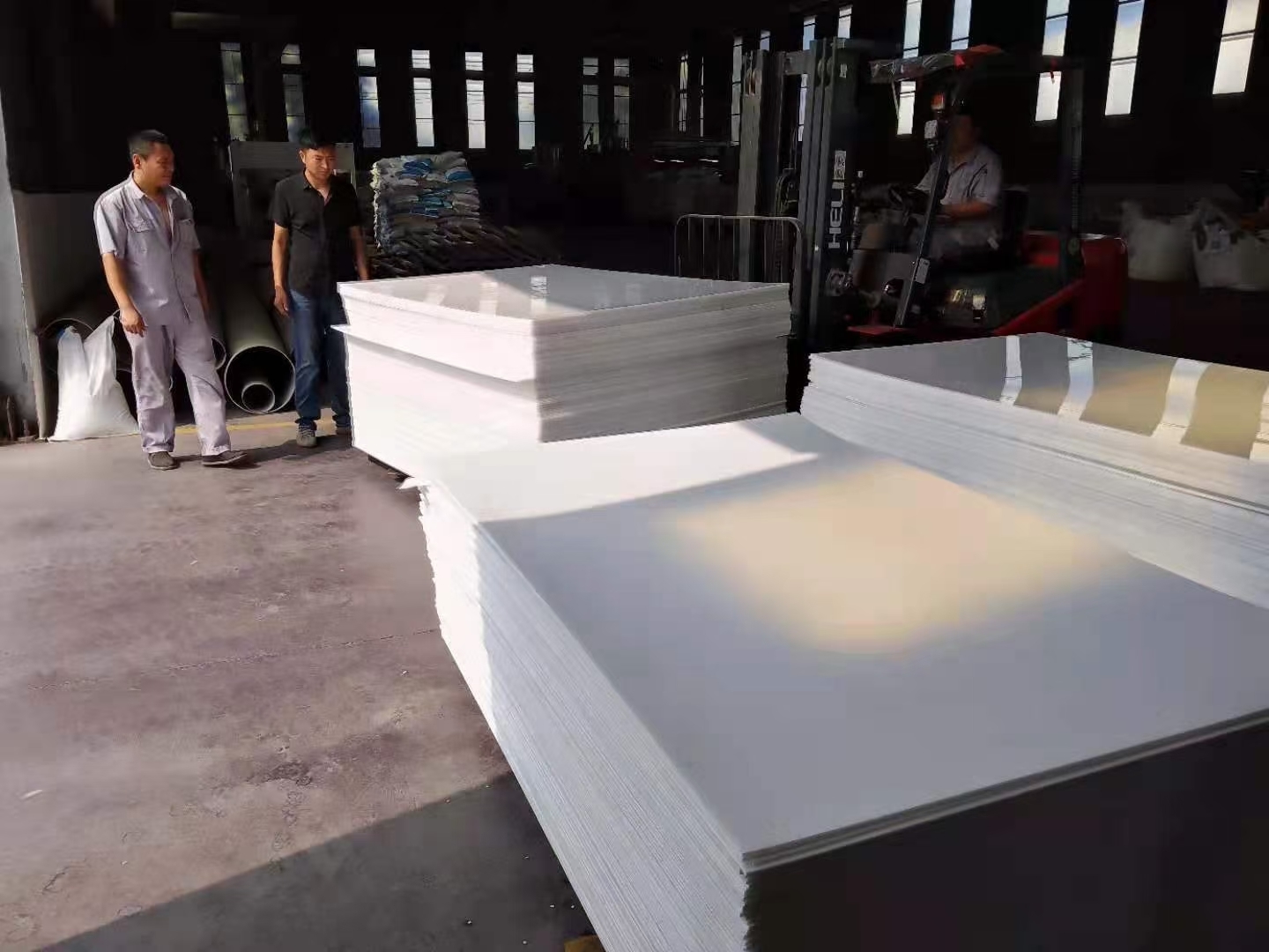 Modified UV Poly Propylene Plastic Wall Panels Laminate Sheets Corrosion Resistance