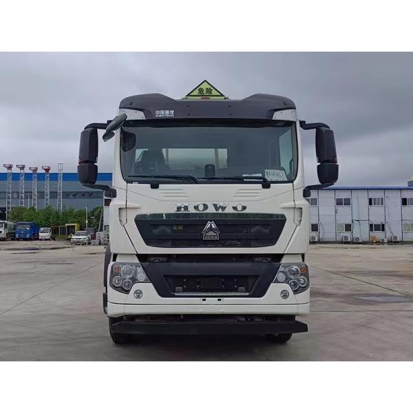 Caminhões-tanque de óleo Howo fortes e rígidos para estrutura de carga integrada