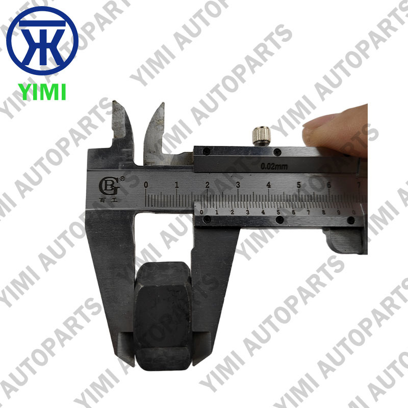Clip Nut Inner Wheel Nut M22 × 1.5 Thread High-Quality Carbon Structural Steel with Anti-Rust Treatment for ISUZU NPR NKR NQR