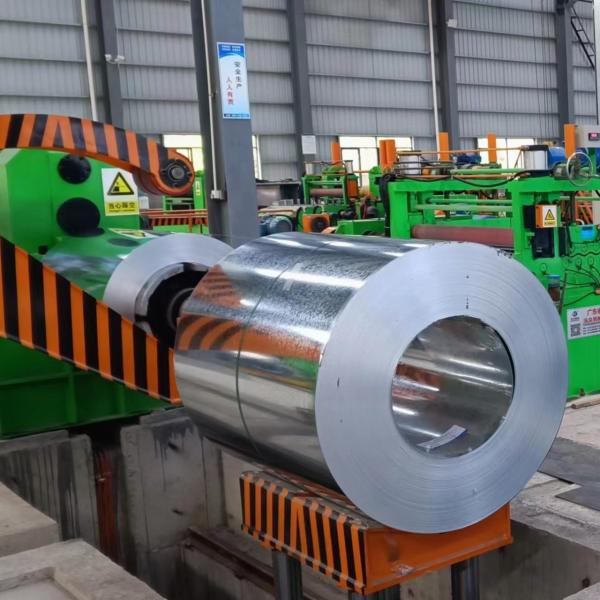 SGCC Гальванизированная стальная катушка Регулярный шпингл GI катушка Внутренний диаметр 508 мм Вес 3-8 тонн