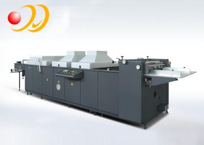 A máquina UV manual do verniz de Digitas, mancha a eficiência elevada UV da máquina