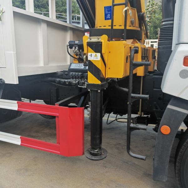 8Ton Mobile Manipulator Knuckle Boom Truck Crane 340HP SQZ160