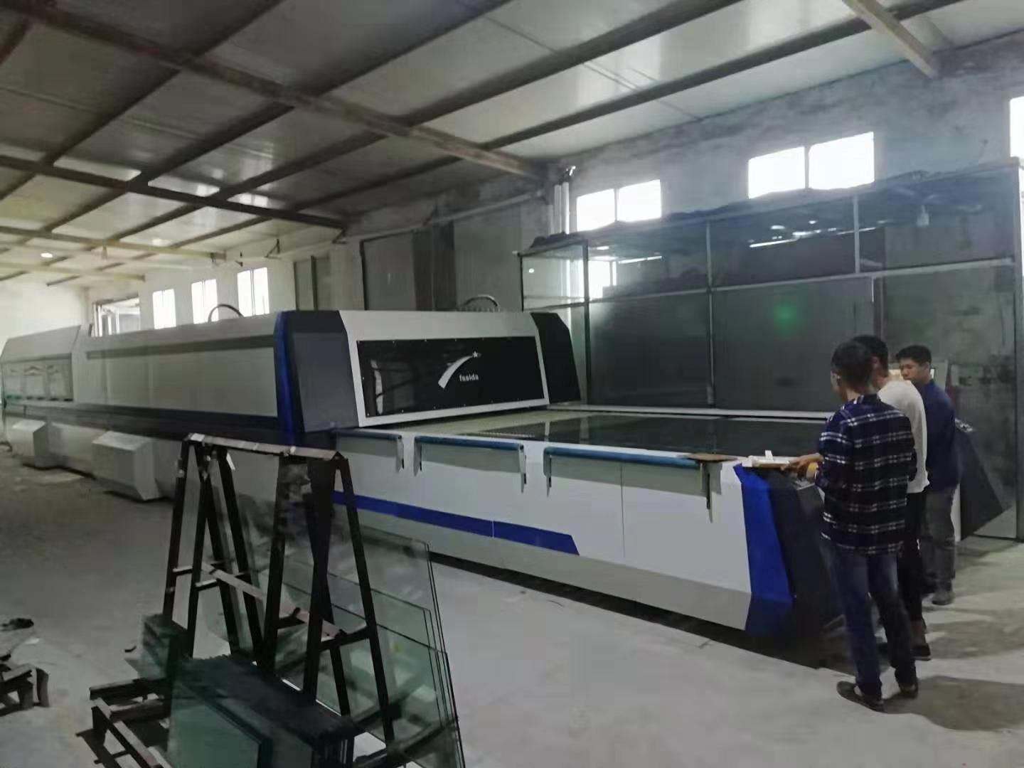Big Size Fully Automatic PLC Control Tempered Glass Furnace Energy Saving