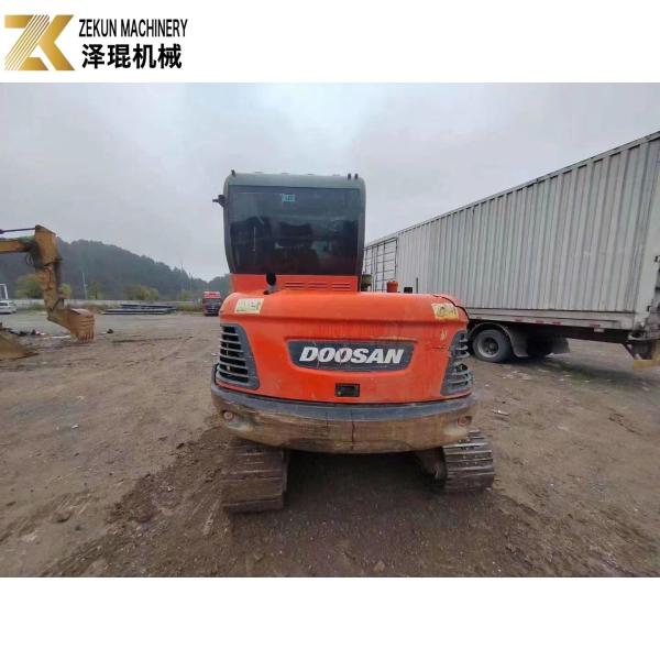 DX60 DX60-9C Mini Excavadora Usada 6TONs 2015 Excavadora Doosan 60