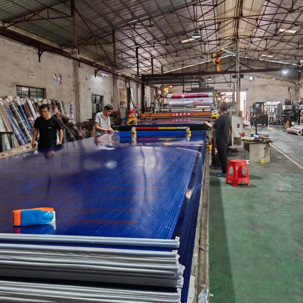 UV-Protected Polycarbonate Hollow Sheet Canopy for Durable Roofing Solutions