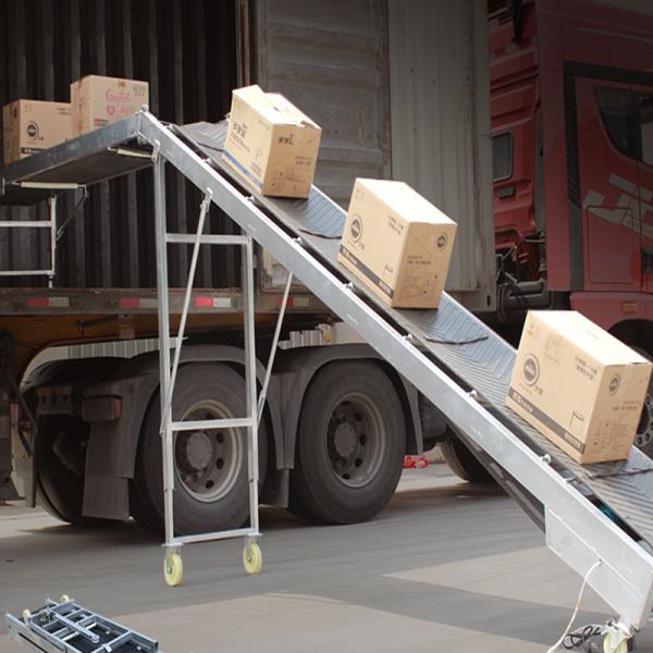 High Quality Folding Industrial Inclined Belt Conveyor Mobile conveyor belts are used in industrial production  Loading & Unloading for efficient, adjustable-speed material transfer
