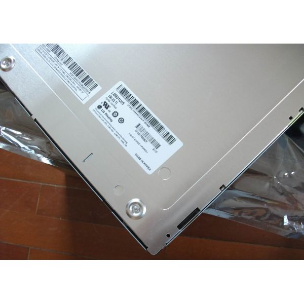 Panel LCD táctil de 20,1 pulgadas, panel LCD 1600*1200 ODM LM201U05-SLL1