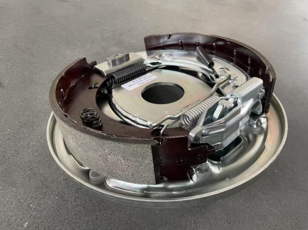 Knott Brake Shoes 250x40 Backplate Knott Brake Assembly Weld On
