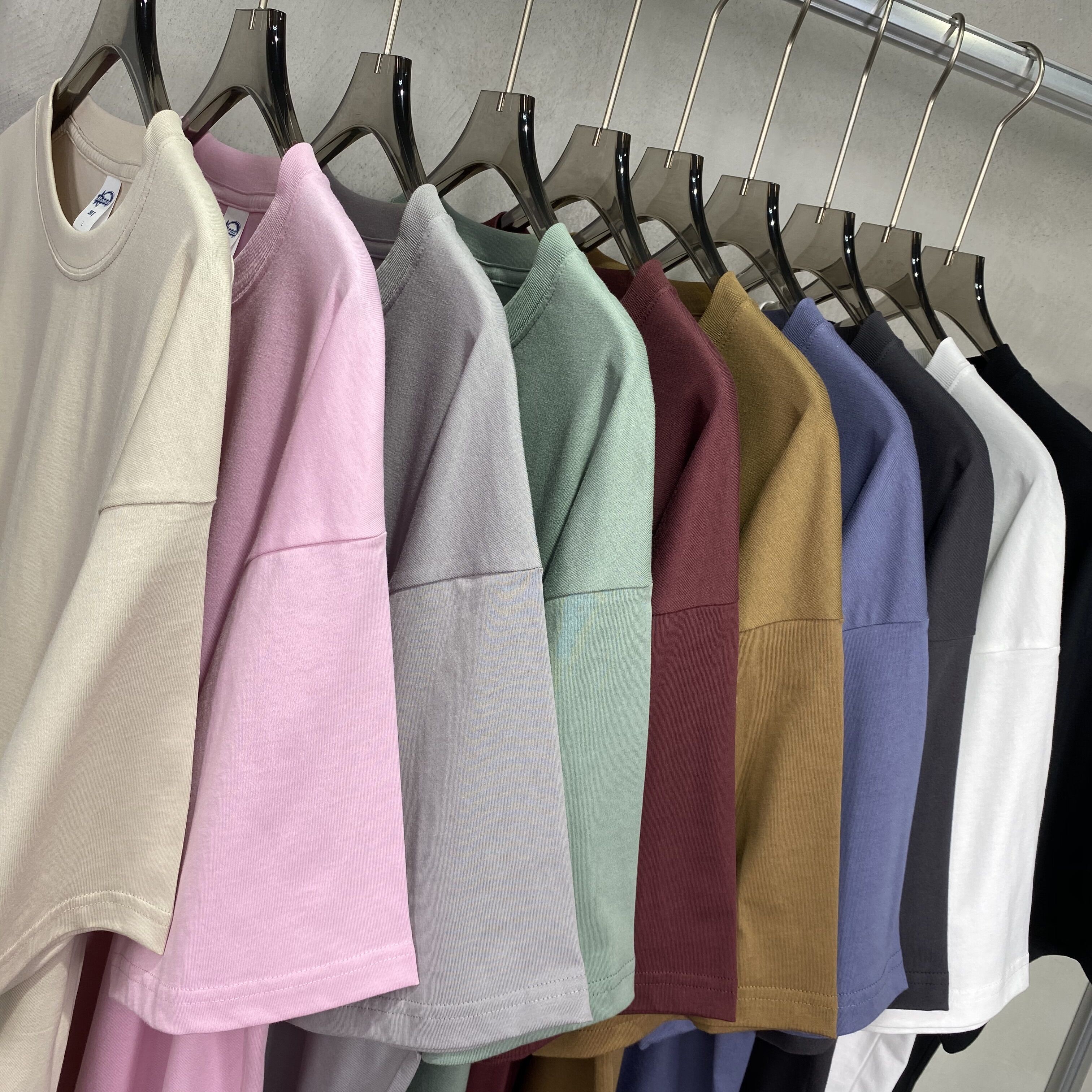 Шорты мужского цвета на заказ Unisex короткие рукава Бланк 190 г Тяжелый вес 100% хлопчатобумажные футболки