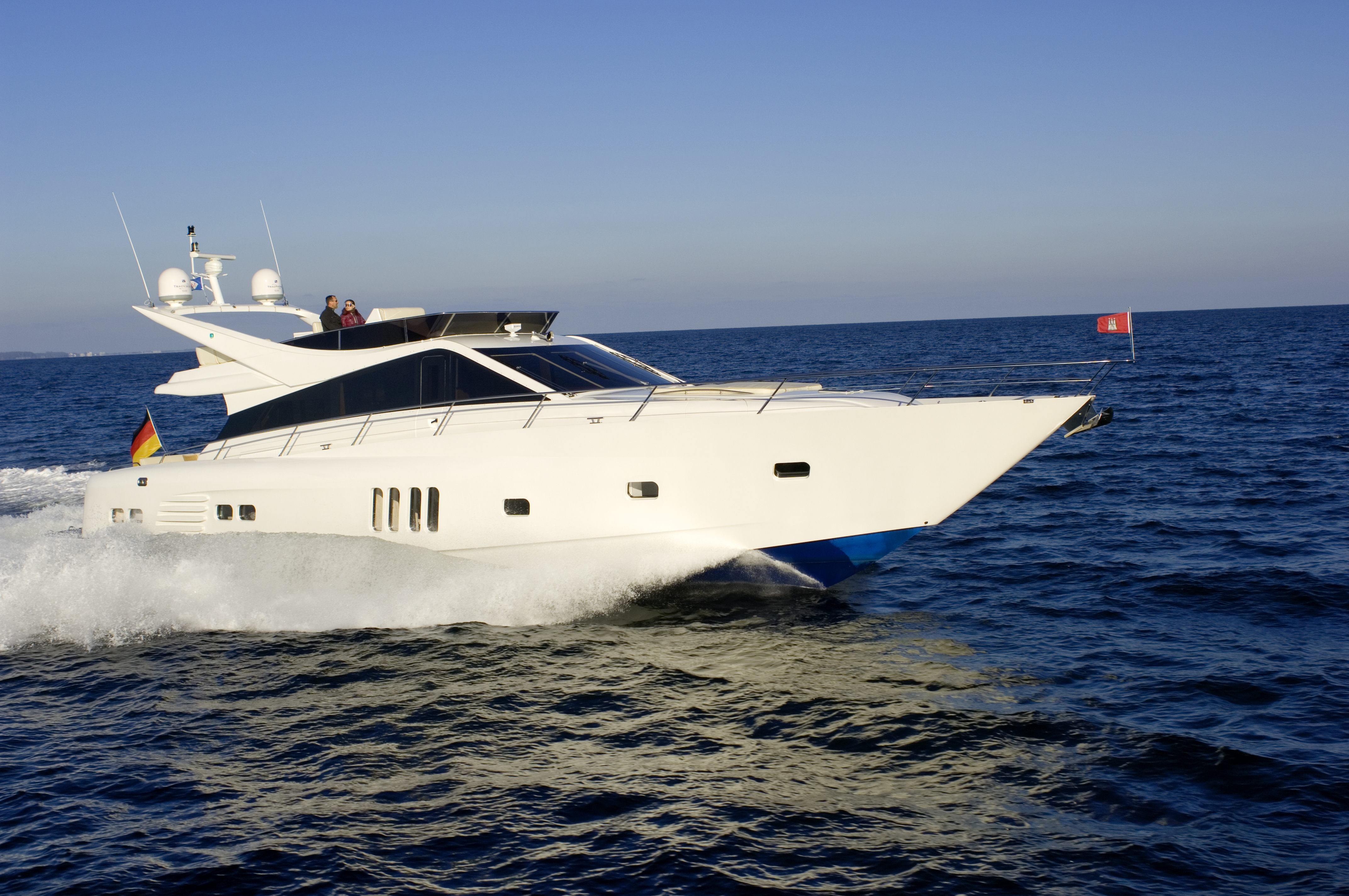 Hydrodynamic Monohull Yacht Rigorous Lines Offshore Cruising Yacht Mazarin 72ft