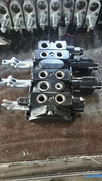 Maximize Your System's Potential with Parker DVA and DVG20 Open-Center Control Valves