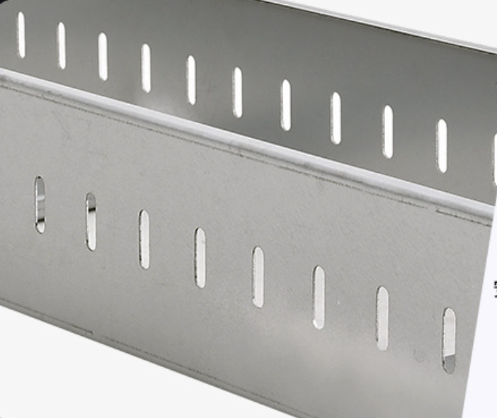 Strong Load Bearing Capacity Ladder Type Galvanized Cable Tray For Electric Wire Management