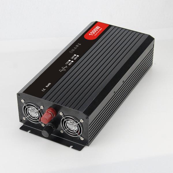 C.C. solar 12V do inversor do CE 500W micro a C.A. 110V com o carregador duplo do carro de USB