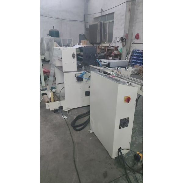 Versatile Pocket Tissue Machine 1/6 Folded Cotton Handkerchief Making Machine Featuring Single Packing