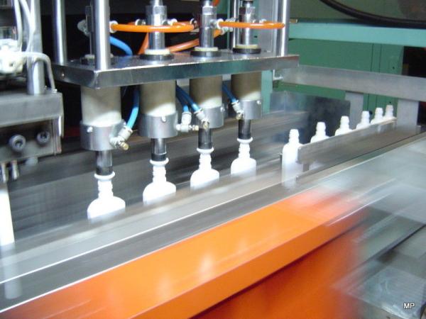 Pino de madeira de China Meper que aperta a máquina de molde feita sob encomenda do sopro do sistema. Ciclo rápido MP70FD do dispositivo do molde de sopro