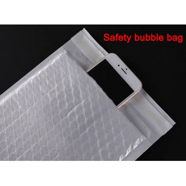 White Foam Padded Shipping Envelopes Eco Friendly Bubble Mailers Parcel Bag
