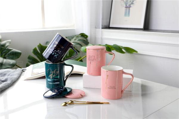 Drinkware 400ml 14oz Personalized Fine Porcelain Coffee Mugs With Lid