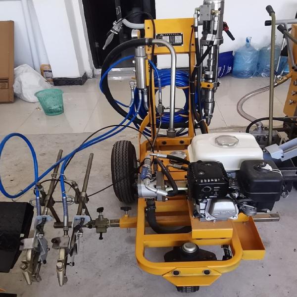 6L/Min Airless Line Striper Parking Line Striping Machine 0.5 Gpm