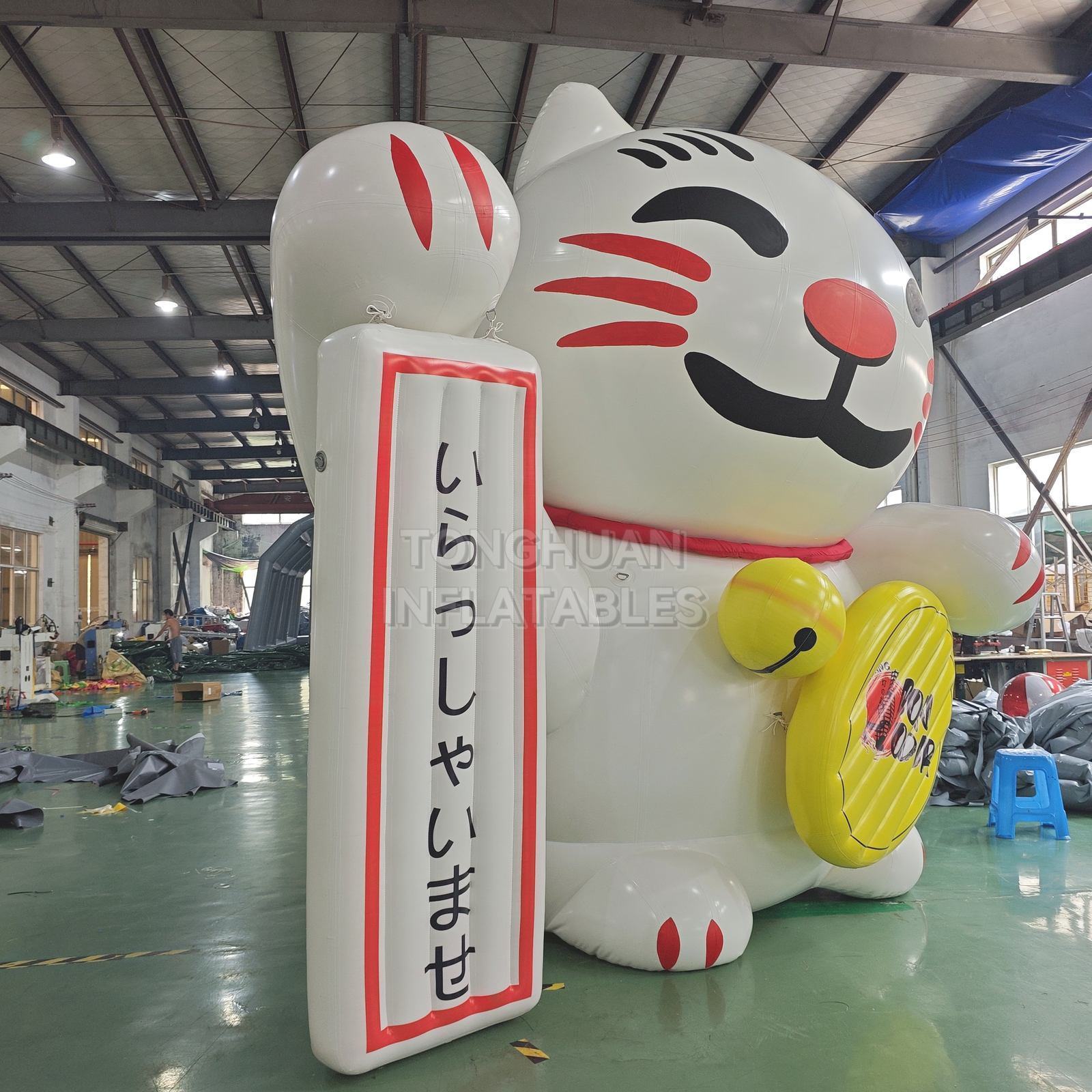 Giant Lucky Cat Inflatable Advertising Model with Raised Paw Coin Decoration and Custom Printing for Shopping Malls Festivals Store Promotions