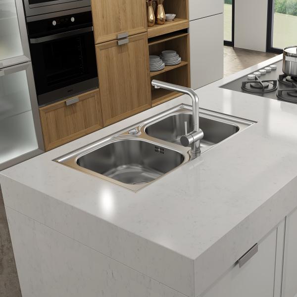 Small Home Modular Kitchen Cupboards Friendly E0 / E1 Grade  Prefabricated Built In Cabinets