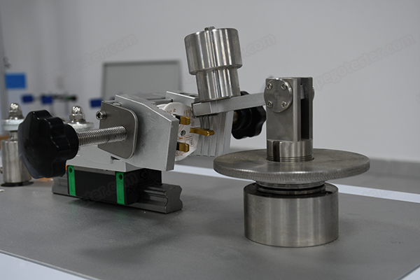 IEC60884-1 фигура 28 Аппарат для испытания абразии на изоляционных оболочках розетки