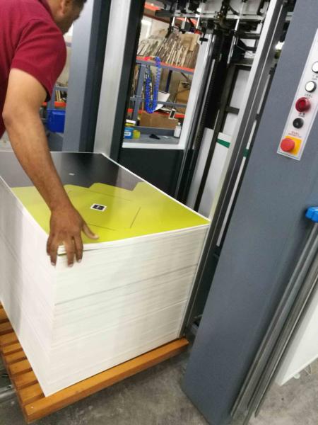 Semi Automatic Die Cutting Machine / Paper Creasing Machine