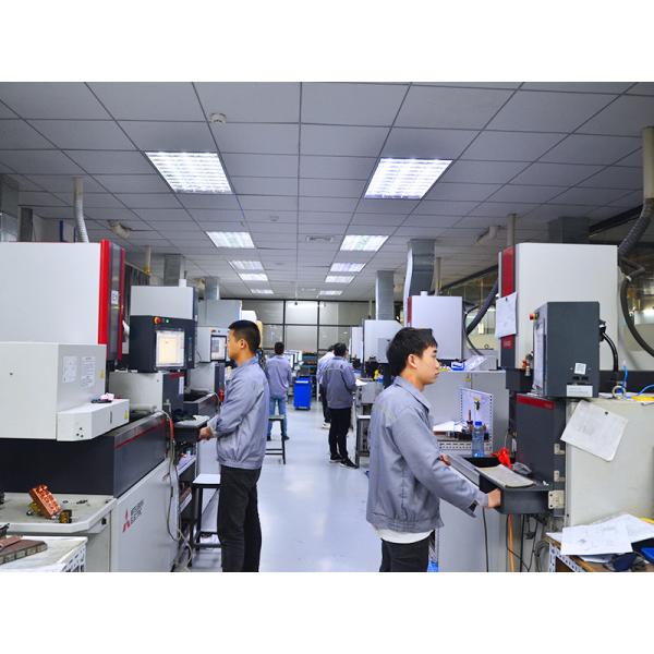 Прессформа крышки бутылки частей винта молоть/EDM с высококачественным