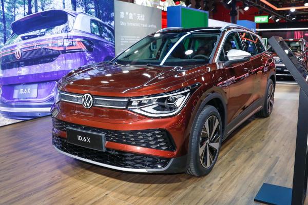 VW ID6X 617KM Electric Car Motor Fast Electric Car Autos With Long Power Life Battery ID6 X Smooth Driving Experience