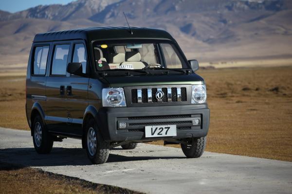 2014 Euro4 8 Seats 70HP Dongfeng Minivan V27,8 Asientos Minivan,8 Places Monospace