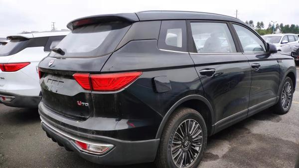 Euro 5 Black 7 Seater Used Motor Vehicle 115 Kw/5600 Rpm Gasoline Elite Version