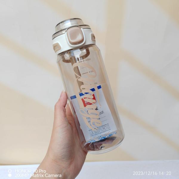 Lightweight 700ml 900ml Space Men And Women Sports Large Workout Water Bottle With Straw Outdoor Rock Climbing Water Bottle Easy To Carrry